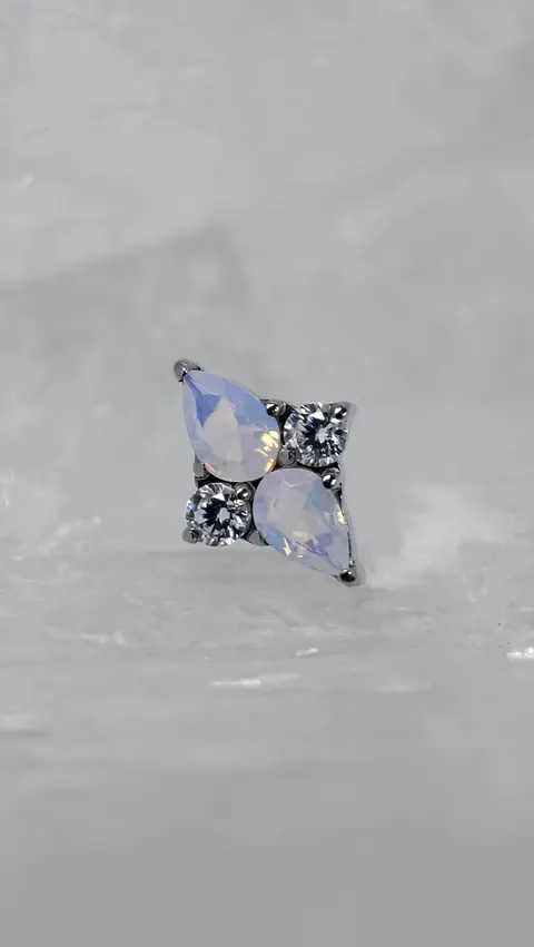 Labret tytanowy 'pure love quartz'