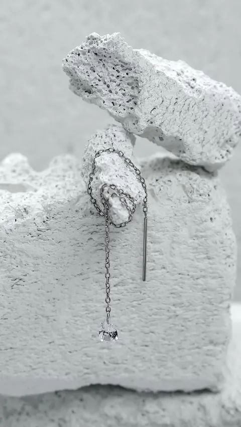 Tytanowy łańcuszek 'crystal drop chain'