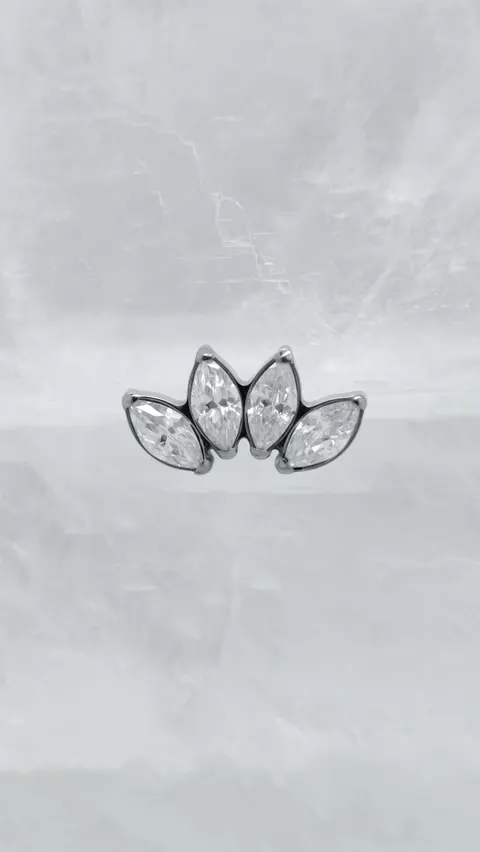 Labret tytanowy 'marquess 4 stones clear'
