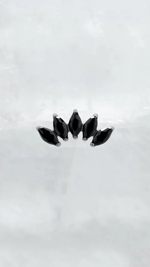 Labret tytanowy 'marquess 5 stones black'