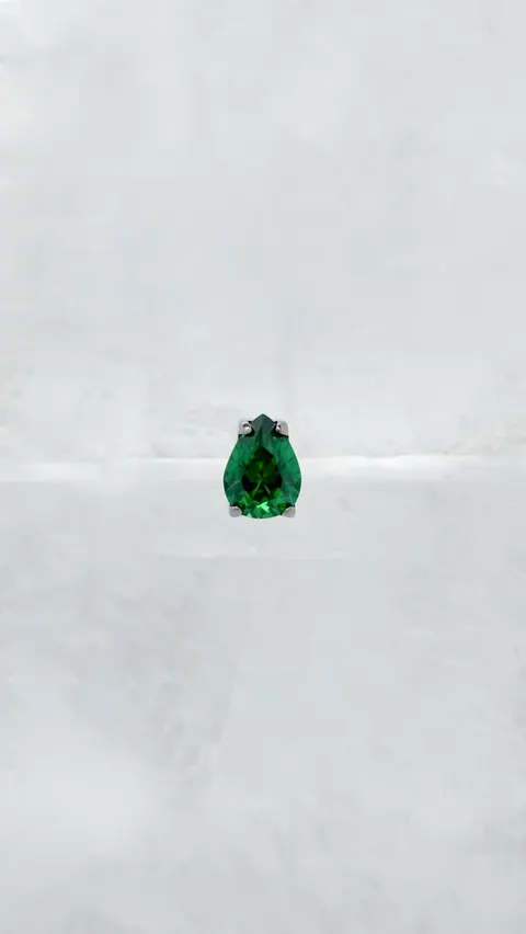 Labret tytanowy 'dew drop green'