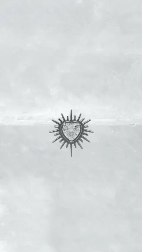 Labret tytanowy 'light heart'