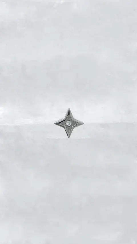 Labret tytanowy 'guiding star'