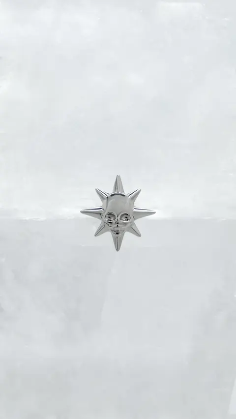 Labret tytanowy 'skull sun'