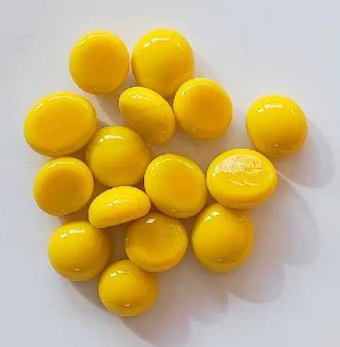 Kaboszony szklane cytrynowe małe 18-22 mm