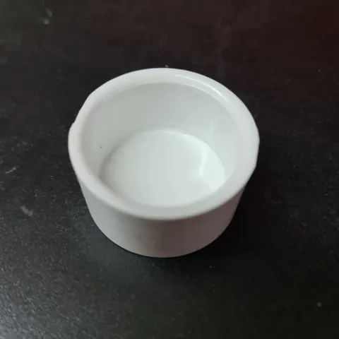 Zaślepka klejona 33 mm