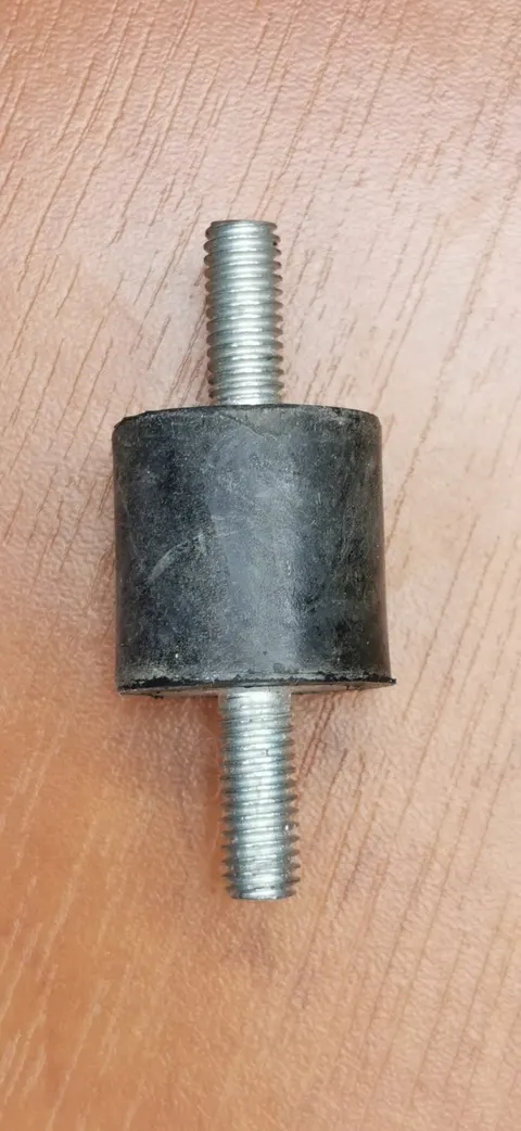 Stopka antywibracyjna do pompy podstawa 20mm gwint 6mm