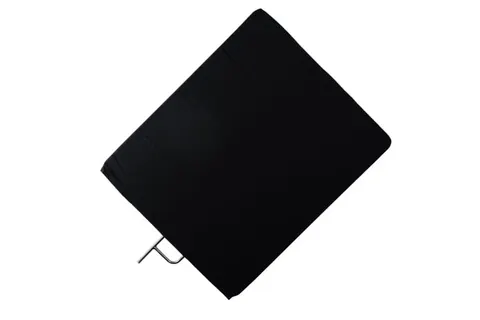 Materiał - Czarna flaga, wycinak do ramy 75x90 cm, FOMEI
