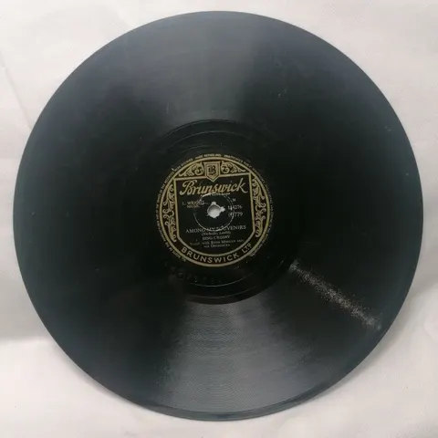 Bing Crosby: Temptation / Among My Souvenirs 3779 Brunswick