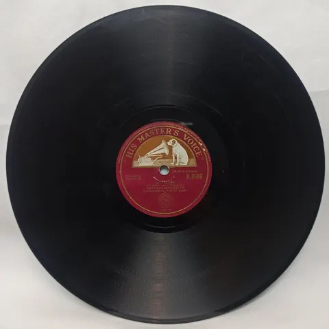 Mayfair Orchestra: La Paloma / Golliwog's Cake Walk B9508 HMV