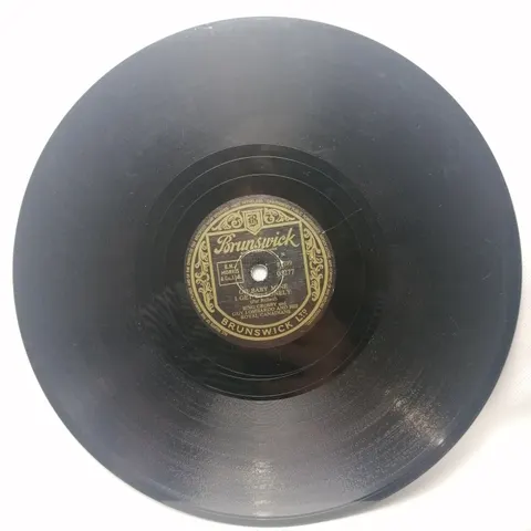 Bing Crosby: Young At Heart/Get Baby Mine I Get So Lonely 5277 Brunswick