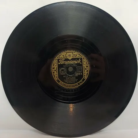 Bing Crosby: Devil May Care/The Singing Hills 2978 Brunswick