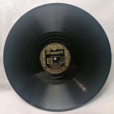 Bing Crosby: Devil May Care/The Singing Hills 2978 Brunswick