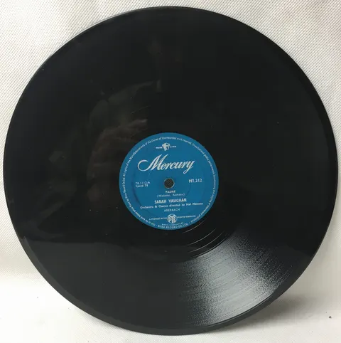 Sarah Vaughan Orch&Chorus directed by Hal Mooney: Spin Little Bottle/Padre MT212 Mercury