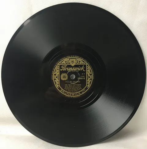 The Mills brothers: Paper Doll/I'll Be Around 3464 Brunswick