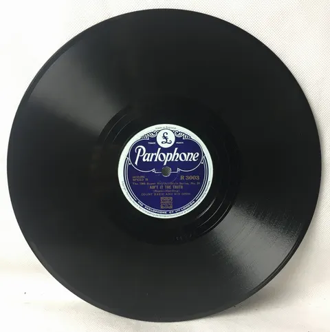 Count Basie: Blues/Ain't it The Truth R3003 Parlophone