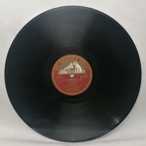 Alma Cogan: Little Things Mean A Lot/Canoodlin’ Rag B10717 HMV