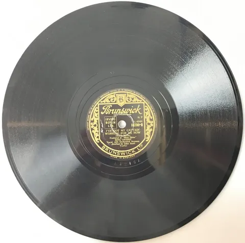 Bing Crosby Blue Skies / I've Got My Captain Working for Me Now 3700 Brunswick