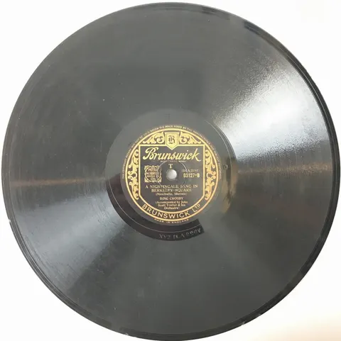 Bing Crosby Lone Star Trail / A Nightingale Sang in Berkeley Square 3127 Brunswick