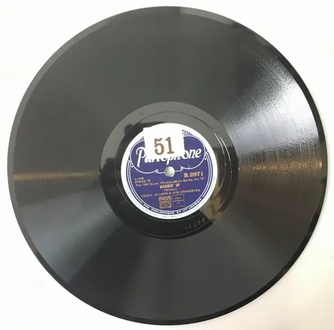 Teddy Wilson & his Orchestra Warmin' Up / Blues In C Sharp Mino R2871 Parlophone