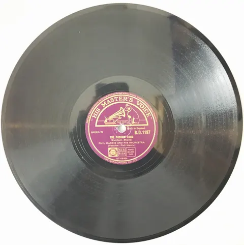 Phil Harris The Possum Song / The Preacher and The Bear BD1197 HMV