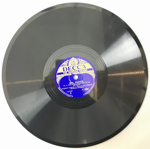 Harker & De Casalis Mrs. Feather F3320 Decca