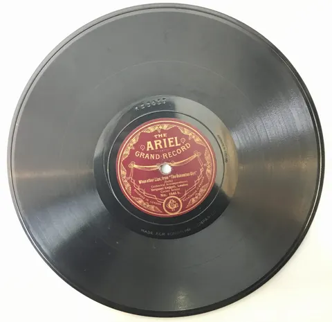 Sergeant Leggett Love me and The World is Mine / When other Lips 1646 Ariel