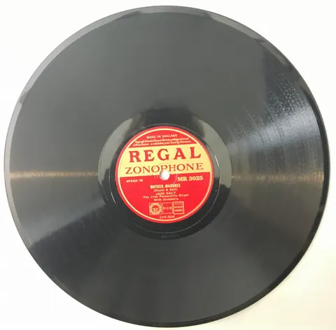 Jack Daly That Old Irish Harp in Kildare / Mother Machree MR3025 Regal Zonophone