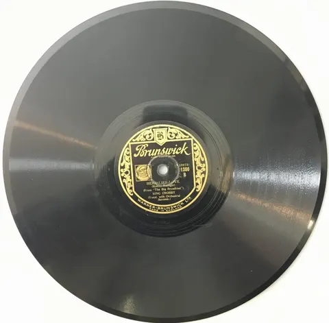 Bing Crosby Please / Here Lies Love 1380 Brunswick
