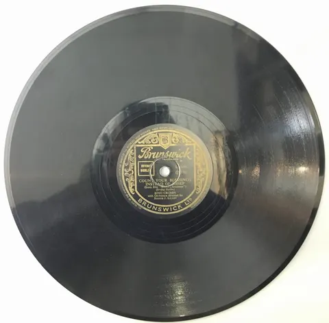 Bing Crosby What Can You Do With a General / Count Your Blessings Instead of Sheep 5339 Brunswick
