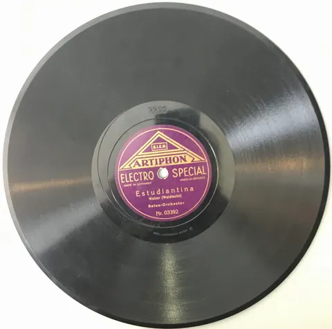 Salon-Orch. Estudiantina / Schlittschuhlaufer 3392 Artiphon Record