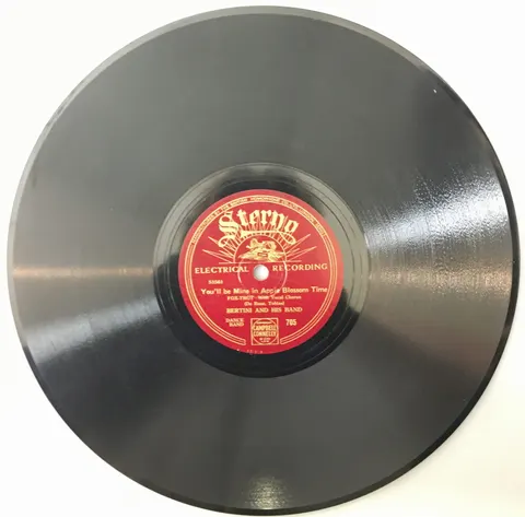 Bertini Running Between The Raindrops / You'll be Mine in Apple Blossom Time 705 Sterno