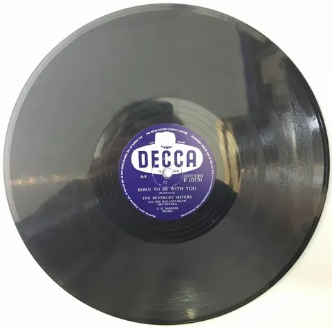 The Beverley Sisters It's Easy / Born To Be With You F10770 Decca