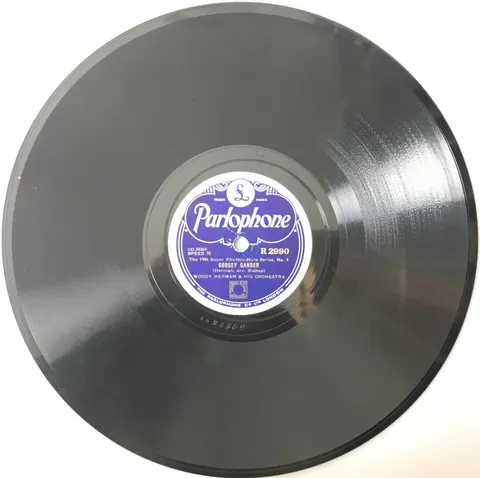 Woody Herman and his Orchestra Caldonia / Goosey Gander R2990 Parlophone