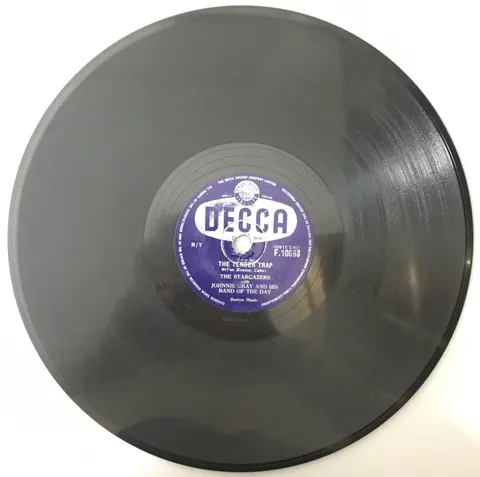 Johnnie Gray When The Swallows Say Goodbye / The Tender Trap F10668 Decca