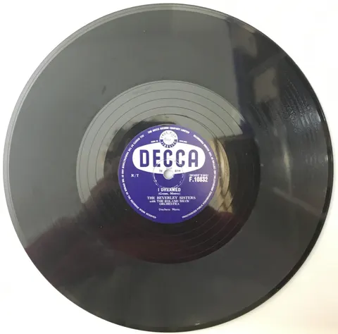 The Beverley Sisters Mama From The Train / I Dreamed F10832 Decca