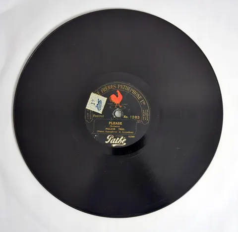 Palace Trio Desert Dreams / Please No1283 Pathe