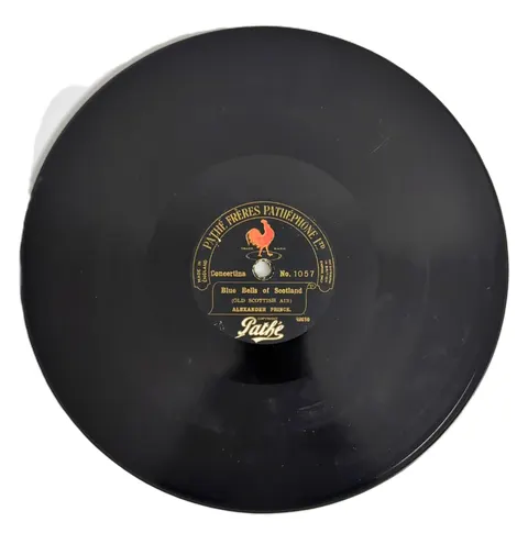 E. Boynton & D. Boudini Down South / Blue Bells of Scotland No1057 Pathe