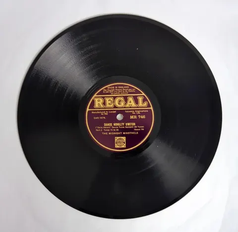 The Midnight Minstrels Dance Novelty Switch 1, 2 MR746 Regal
