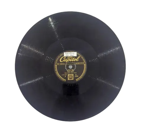 King Cole Trio: I Feel So Smoochie / Little Girl CL130008 Capitol