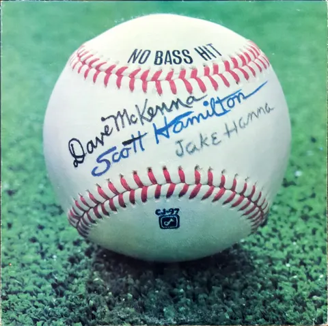 Dave McKenna · Scott Hamilton · Jake Hanna No Bass Hit LP CJ97 EX