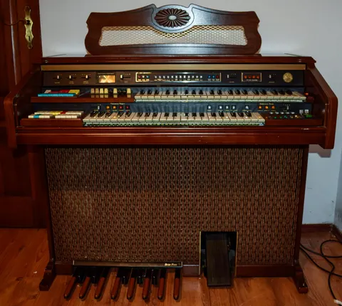 Organy Hammonda model 146K2 50th Anniversary 1984 rok