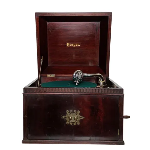 Biurkowy gramofon Vesper w mahoniowej skrzyni