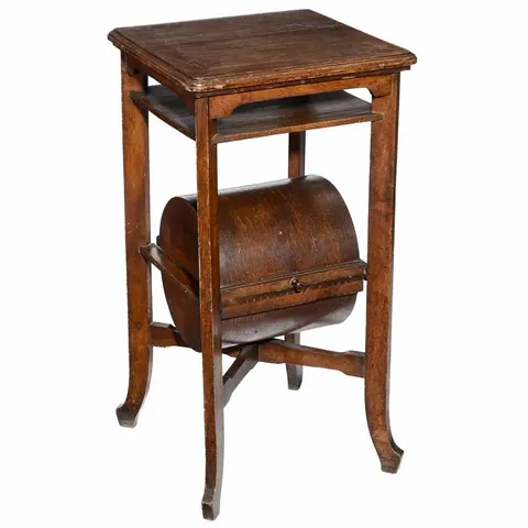 Stolik pod gramofon Vittorio Bonomi 1920 rok.