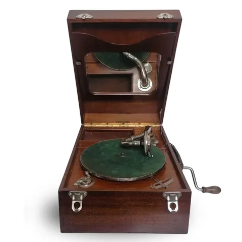 Gramofon walizkowy Krasuski