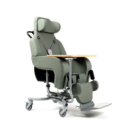 Fotel geriatryczny ALTITUDE XL z kółkami