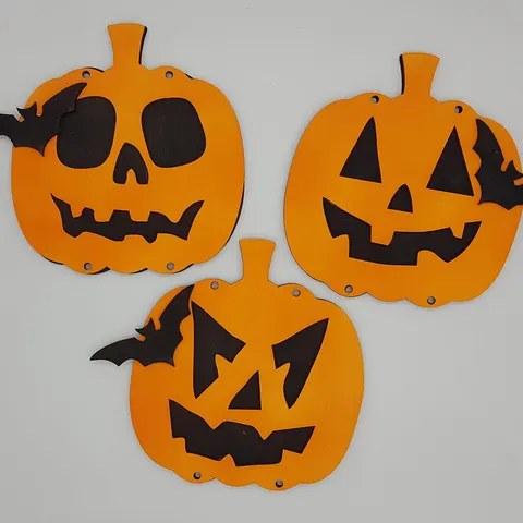 Drewniane dynie na Halloween – dekoracje halloweenowe dla dzieci