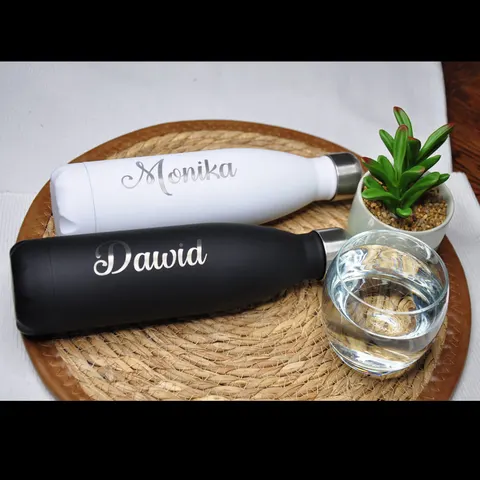 Butelka termiczna z grawerem – personalizowana butelka termiczna