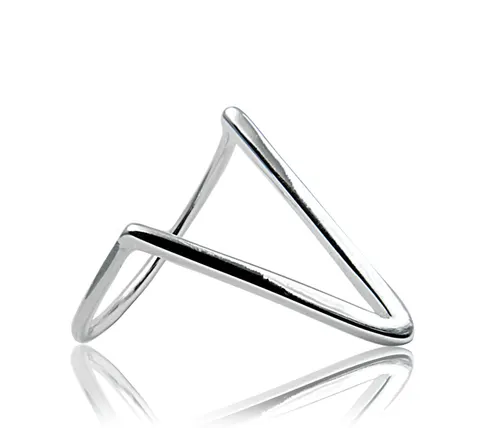 Srebrny pierścionek geometryczny
