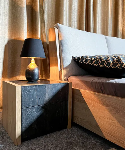 Stolik nocny Modello 51x44x42